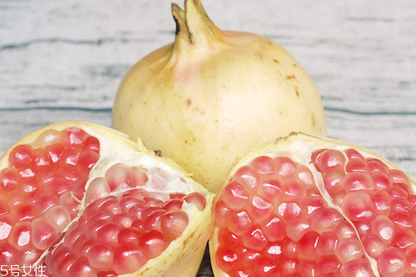 石榴哪里產的最好 就選這五個產地 石榴哪里產的最好 就選這五個產地