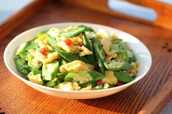 秋葵炒雞蛋要焯水嗎？孕婦吃秋葵得注意這些