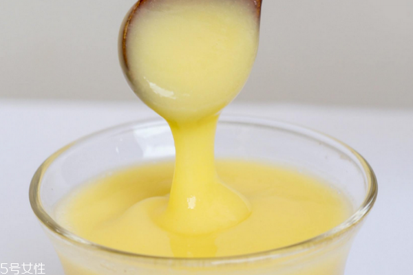 蜂王漿有豐胸效果嗎 能促進(jìn)胸部生長(zhǎng)發(fā)育 蜂王漿有豐胸效果嗎 能促進(jìn)胸部生長(zhǎng)發(fā)育