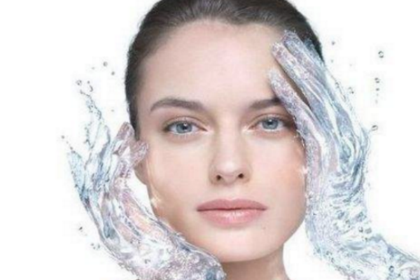 定妝粉要卸妝嗎 卸妝清潔很重要 定妝粉要卸妝嗎 卸妝清潔很重要