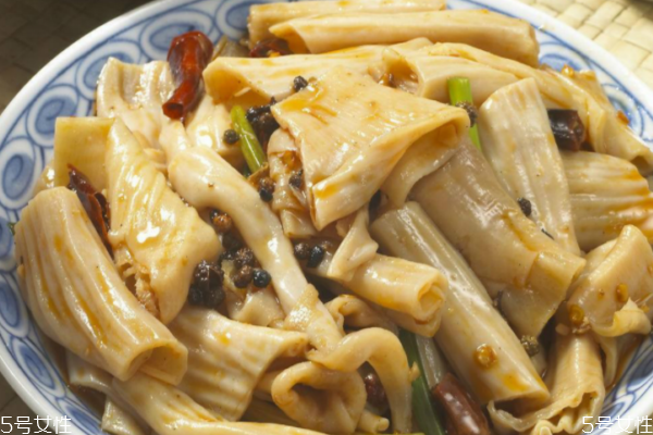 鴨腸為什么腥 本身就有腥味 鴨腸為什么腥 本身就有腥味