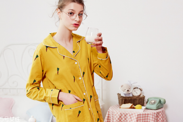 睡衣怎么挑選 根據(jù)性格來(lái) 睡衣怎么挑選 根據(jù)性格來(lái)