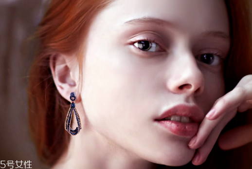 大耳垂適合什么耳環(huán) 輕松打造氣場 大耳垂適合什么耳環(huán) 輕松打造氣場