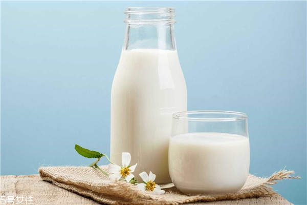 人到中年如何預(yù)防骨質(zhì)疏松 人到中年如何預(yù)防骨質(zhì)疏松