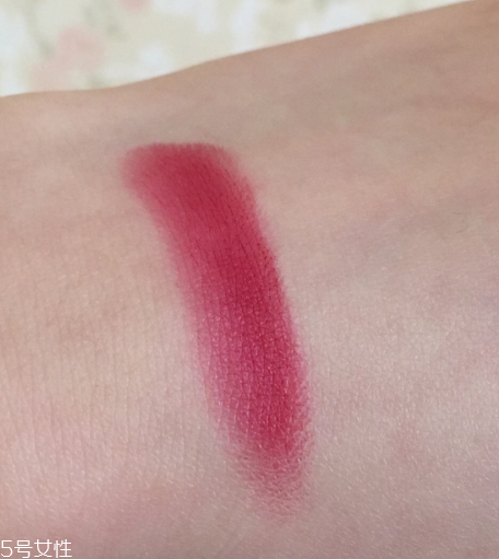 香奈兒63適合黃皮嗎 玫調(diào)姨媽色黃皮超美 香奈兒63適合黃皮嗎 玫調(diào)姨媽色黃皮超美