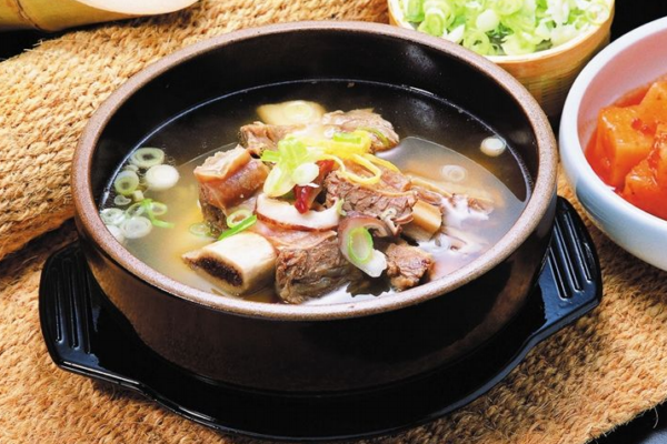 女性冬季喝的美容養(yǎng)生湯 女性冬季喝的美容養(yǎng)生湯