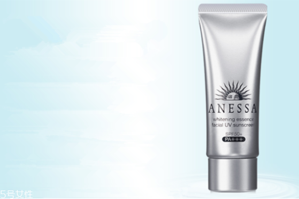 安耐曬乳液好還是啫喱 安耐曬乳液和啫喱區(qū)別 安耐曬乳液好還是啫喱 安耐曬乳液和啫喱區(qū)別