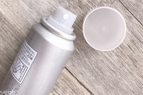 安耐曬乳液好還是啫喱 安耐曬乳液和啫喱區(qū)別 安耐曬乳液好還是啫喱 安耐曬乳液和啫喱區(qū)別