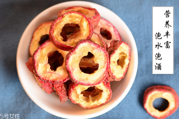 山楂為什么酸 因?yàn)檫@些成分 山楂為什么酸 因?yàn)檫@些成分