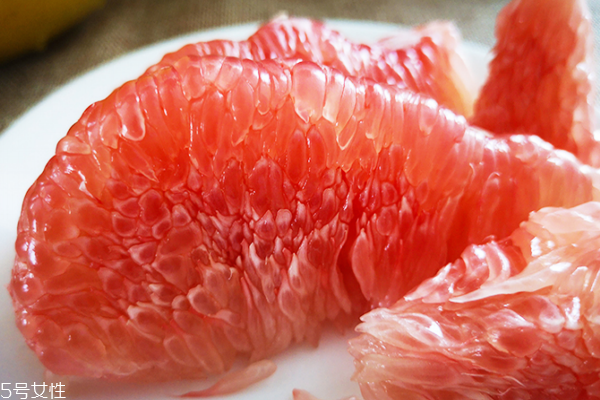 柚子什么時(shí)候吃最好 秋季是黃金時(shí)間 柚子什么時(shí)候吃最好 秋季是黃金時(shí)間