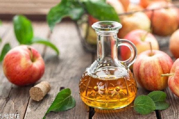 喝蘋果醋能降尿酸嗎 有一定作用但不可迷信 喝蘋果醋能降尿酸嗎 有一定作用但不可迷信