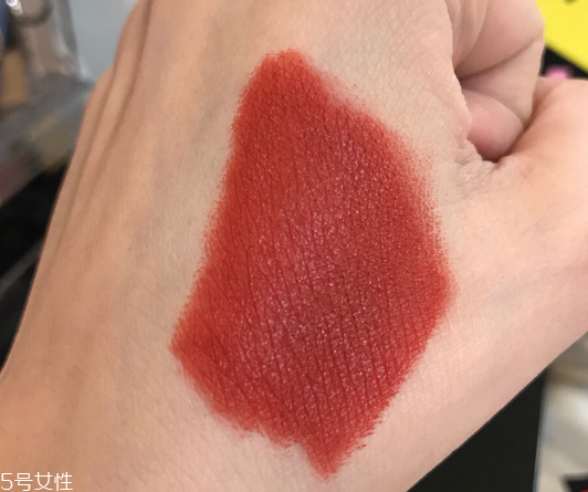 雅詩蘭黛333掉色嗎 越大牌掉色越嚴重