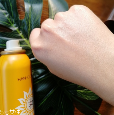 防曬噴霧防汗嗎 選用防水的就好 防曬噴霧防汗嗎 選用防水的就好