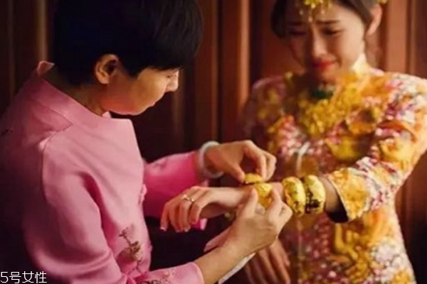 結婚三金必須買黃金嗎 黃金寓意更好 結婚三金必須買黃金嗎 黃金寓意更好