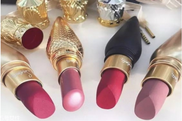 過(guò)期的化妝品用了會(huì)怎么樣 使用過(guò)期化妝品的危害