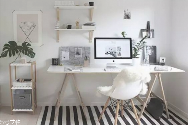 過(guò)期的化妝品用了會(huì)怎么樣 使用過(guò)期化妝品的危害