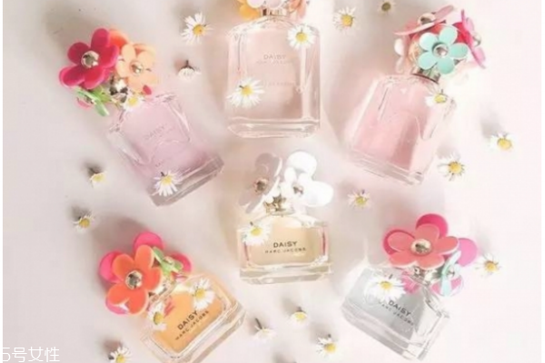 過(guò)期的化妝品用了會(huì)怎么樣 使用過(guò)期化妝品的危害