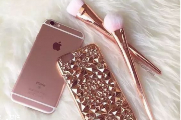 過(guò)期的化妝品用了會(huì)怎么樣 使用過(guò)期化妝品的危害