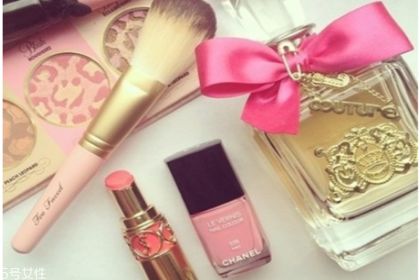 過(guò)期的化妝品用了會(huì)怎么樣 使用過(guò)期化妝品的危害