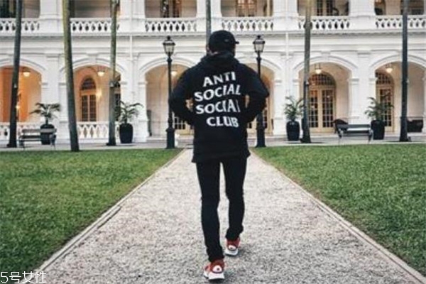 assc是哪國的牌子 潮人們都愛它 assc是哪國的牌子 潮人們都愛它