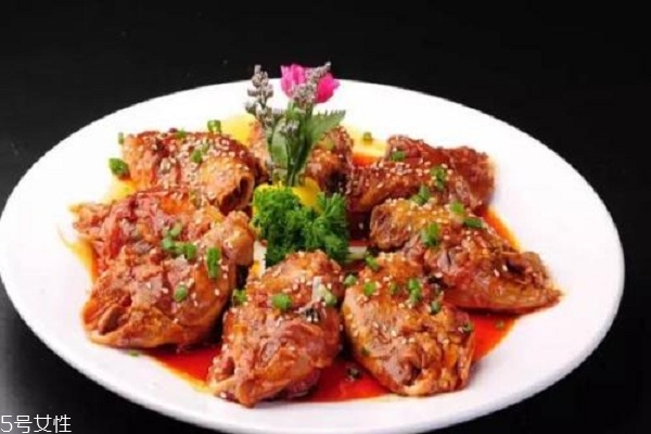 兔頭怎么做了好吃 麻辣鹵制皆可 兔頭怎么做了好吃 麻辣鹵制皆可