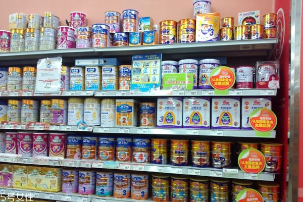 奶粉是濕法好還是干法好 濕法奶粉更營(yíng)養(yǎng)新鮮