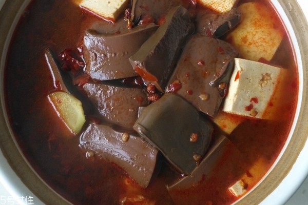 鴨血是怎么做出來的 其實很簡單 鴨血是怎么做出來的 其實很簡單