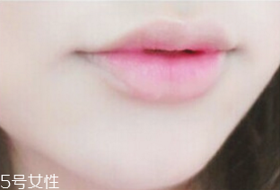 初學(xué)者化妝步驟教程 女神魅力妝容 初學(xué)者化妝步驟教程 女神魅力妝容