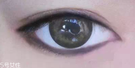 如何畫下垂眼妝 網(wǎng)紅無辜下垂眼妝 如何畫下垂眼妝 網(wǎng)紅無辜下垂眼妝