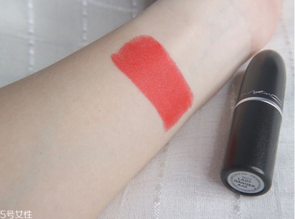 mac口紅哪些顏色顯白 最適合黃皮的色號 mac口紅哪些顏色顯白 最適合黃皮的色號