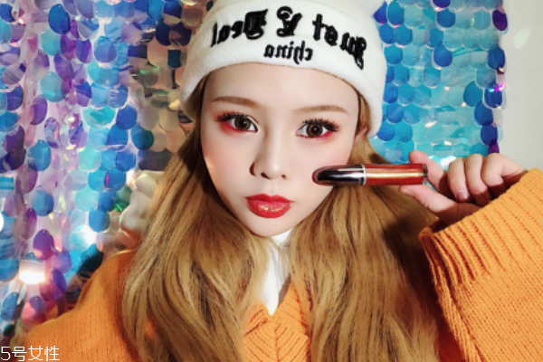 mac唇釉lets rock是什么顏色 mac唇釉lets rock試色 mac唇釉lets rock是什么顏色 mac唇釉lets rock試色