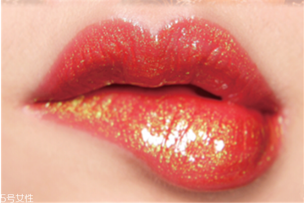 mac唇釉lets rock是什么顏色 mac唇釉lets rock試色 mac唇釉lets rock是什么顏色 mac唇釉lets rock試色