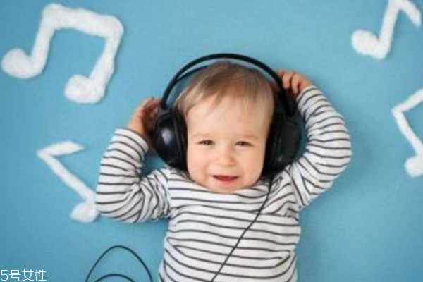 適合新生嬰兒的音樂有哪些 適合新生嬰兒的音樂有哪些
