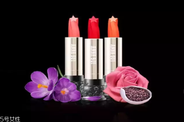 安娜蘇401是什么色 黃白皮都適合的艷紅色 安娜蘇401是什么色 黃白皮都適合的艷紅色