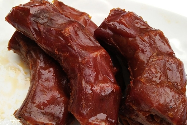 為什么鴨脖那么辣 為了去腥味 為什么鴨脖那么辣 為了去腥味