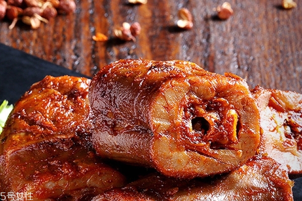 吃不完的鴨脖怎么保存 最好當(dāng)天吃完 吃不完的鴨脖怎么保存 最好當(dāng)天吃完