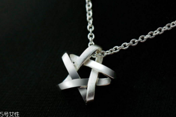 銀項(xiàng)鏈哪個(gè)品牌好 給你推薦幾個(gè) 銀項(xiàng)鏈哪個(gè)品牌好 給你推薦幾個(gè)