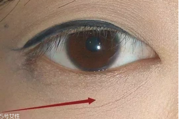 怎么化妝顯臉小 這樣化妝瘦臉 怎么化妝顯臉小 這樣化妝瘦臉