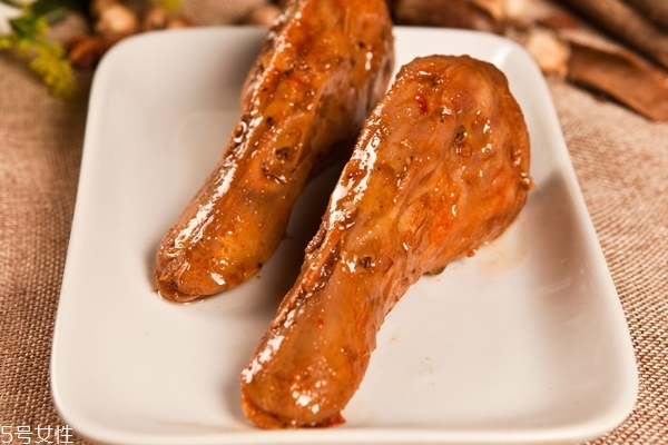 鴨頭怎么做好吃 這樣做更入味 鴨頭怎么做好吃 這樣做更入味