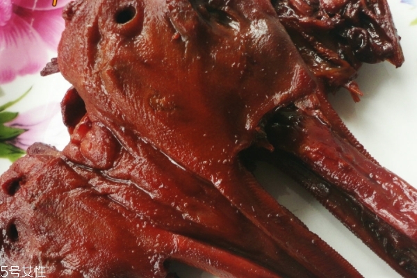 鴨頭能多吃嗎 多吃有害無益 鴨頭能多吃嗎 多吃有害無益