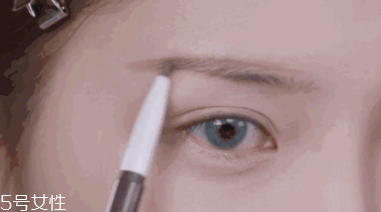 懶人化妝步驟 教你最簡(jiǎn)單的化妝步驟 懶人化妝步驟 教你最簡(jiǎn)單的化妝步驟