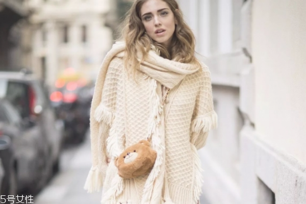 單肩包和斜挎包區(qū)別 要學會區(qū)分清楚 單肩包和斜挎包區(qū)別 要學會區(qū)分清楚