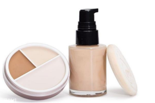 粉底液為什么不持妝 這樣做讓你一整天不脫妝 粉底液為什么不持妝 這樣做讓你一整天不脫妝