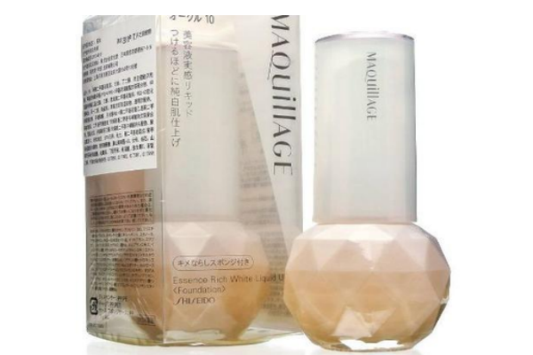 粉底液為什么不持妝 這樣做讓你一整天不脫妝 粉底液為什么不持妝 這樣做讓你一整天不脫妝