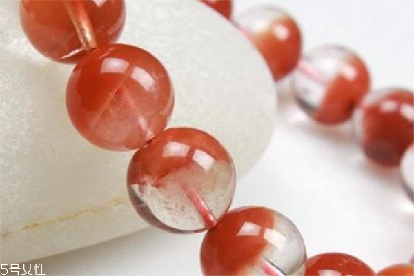 紅兔毛水晶的功效 好處非常多 紅兔毛水晶的功效 好處非常多