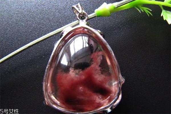 紅兔毛水晶的功效 好處非常多 紅兔毛水晶的功效 好處非常多