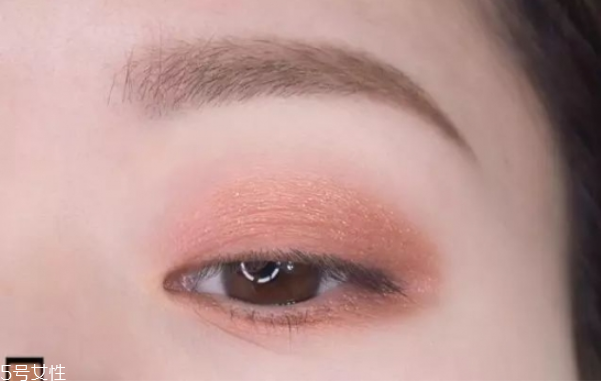 怎么化妝不會掉妝 不暈妝的小技巧 怎么化妝不會掉妝 不暈妝的小技巧