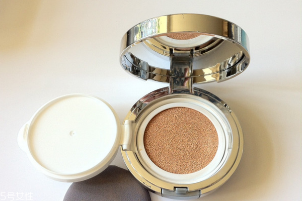 愛茉莉黃金氣墊好用嗎 鄭秀妍推薦ap黃金氣墊 愛茉莉黃金氣墊好用嗎 鄭秀妍推薦ap黃金氣墊