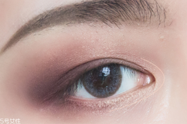 復(fù)古妝怎么畫(huà) 復(fù)古妝容教程