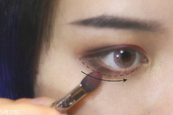 復(fù)古妝怎么畫(huà) 復(fù)古妝容教程